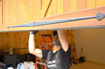 garage door repair Apple Valley
